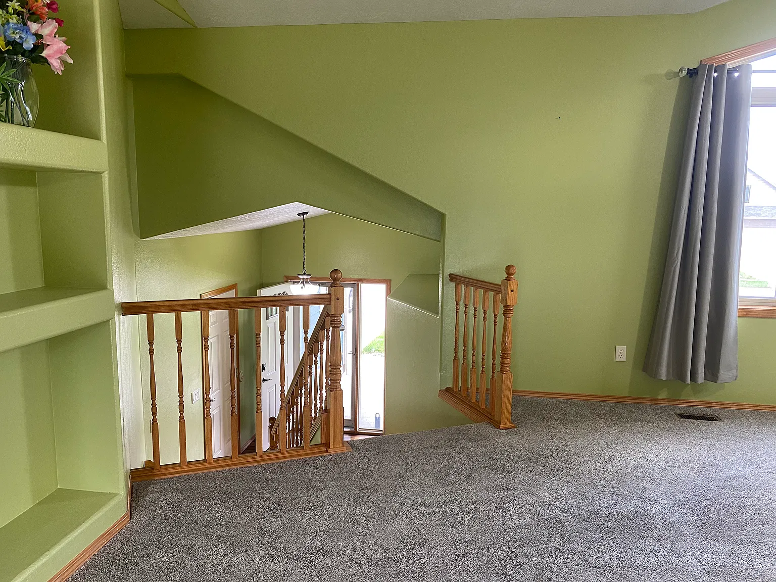7812 S Hughes Ave — Photo 4