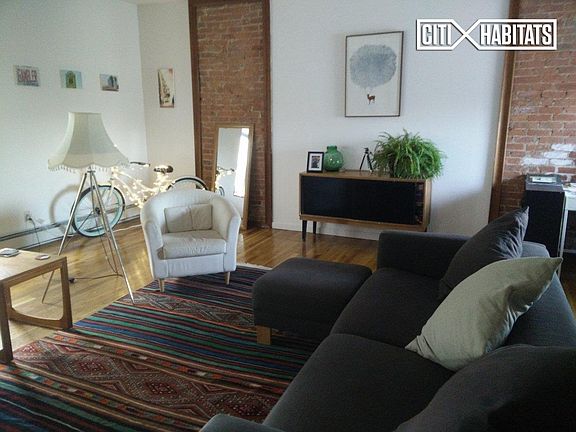 4th image of 586 3rd Ave APT 3
