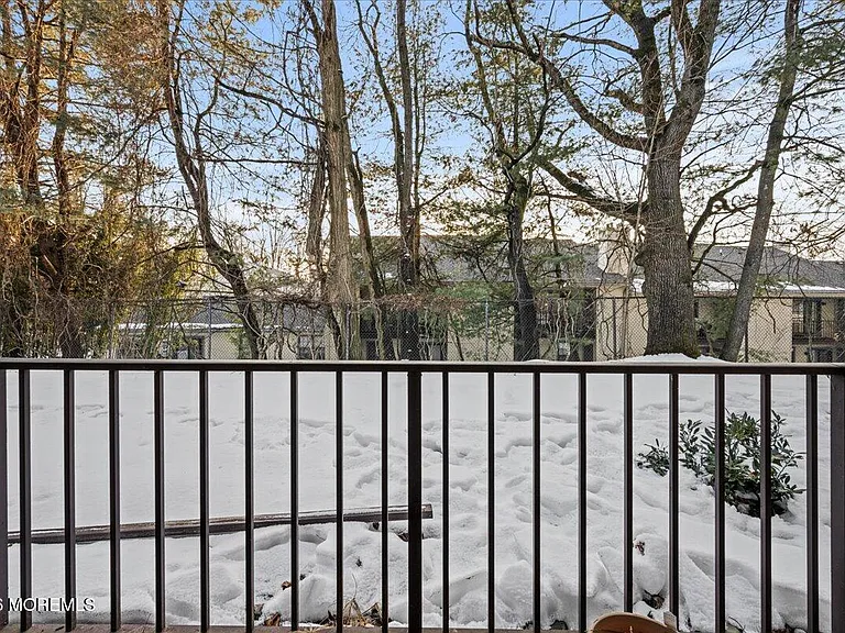 203 Wellington Pl — Photo 26