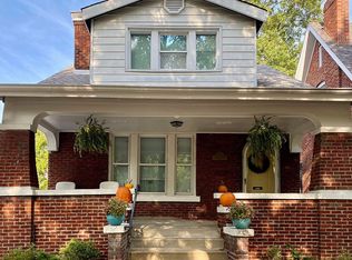 1121 Ralph Ter, Saint Louis, MO 63117
