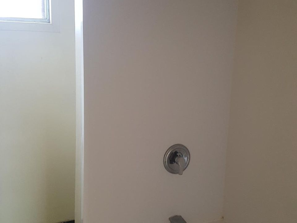 1st image of 55 Briscoe Ave