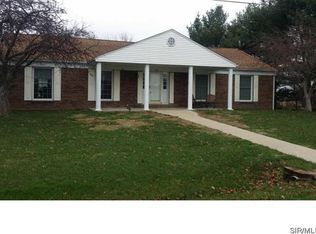 326 N Front St, Hoyleton, IL 62803