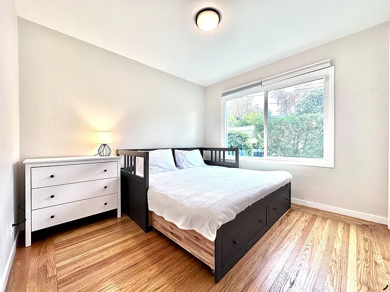 1406 Minahan Way — Photo 16