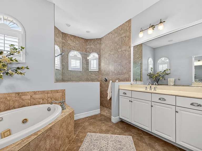 3561 Gatlin Dr — Photo 22
