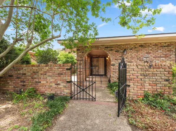 633 Oak Hills Pkwy, Baton Rouge, LA 70810