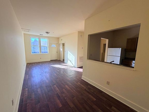 2nd image of 38 Tyler St APT 3