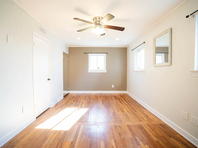 22932 Allor St — Photo 17