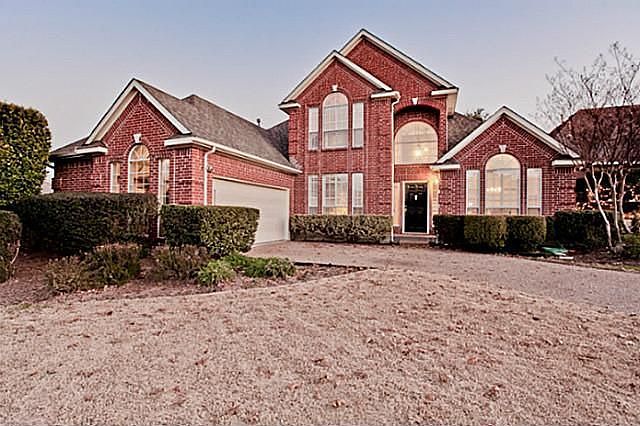 1st image of 2601 Woodside Cir