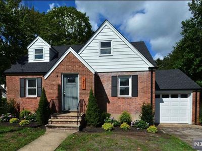 211 Lexington Ave, Cresskill, NJ, 07626