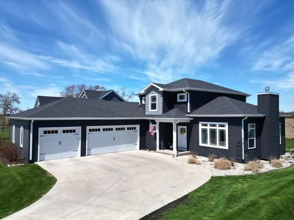 528 Woodlawn DRIVE, Williams Bay, WI 53191