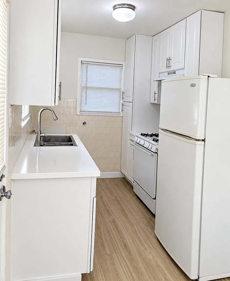 1 bed, 1.5 bath, 600 sqft, $2,200 — Photo 3