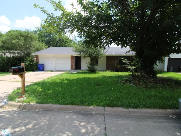 405 Arlington St, Mansfield, TX 76063