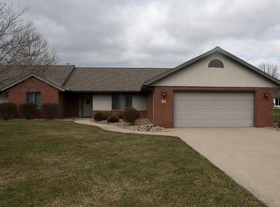 107 Barrington Pl, Morton, IL