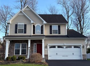 48 Willow Bridge Trl, Penfield, NY