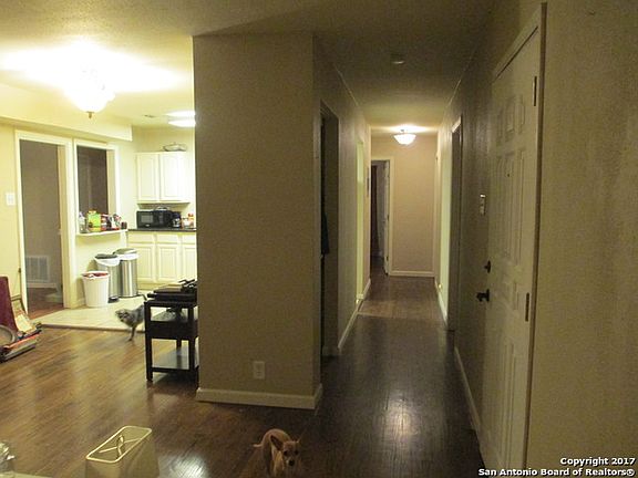 2nd image of 235 Schmeltzer Ln