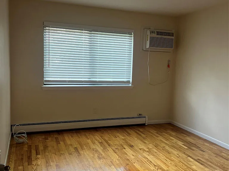 10 Brevoort Dr #1A — Photo 5