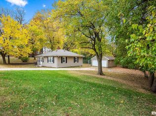 1610 W Forrest Hill Ave, Peoria, IL 61604