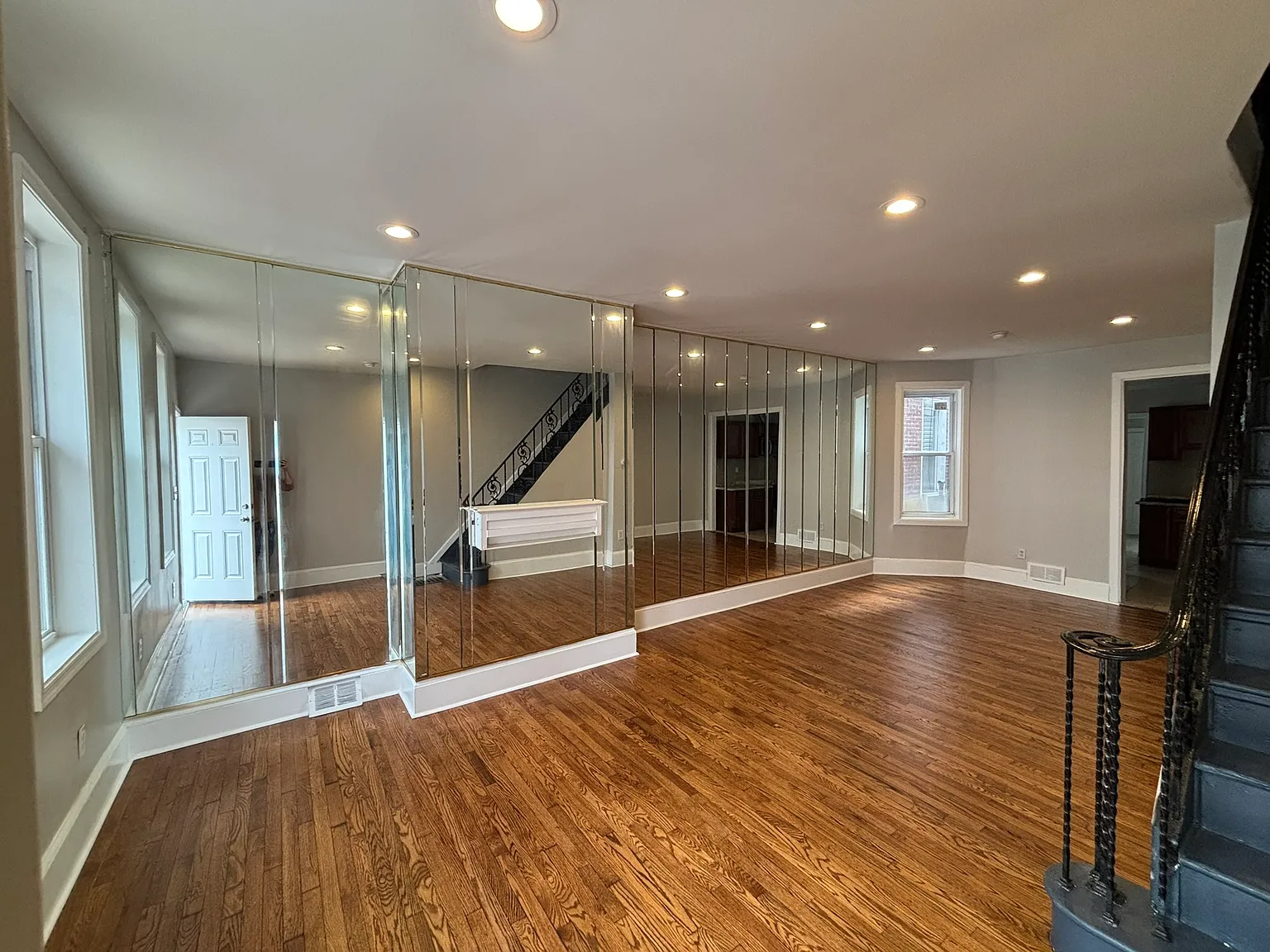 3455 Helen Street - 1 — Photo 3