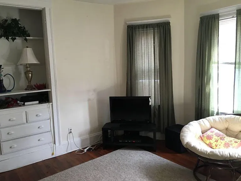 344 Faneuil St #3 — Photo 9