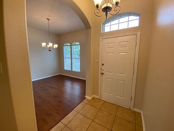 3rd image of 2614 Hardwood Trl