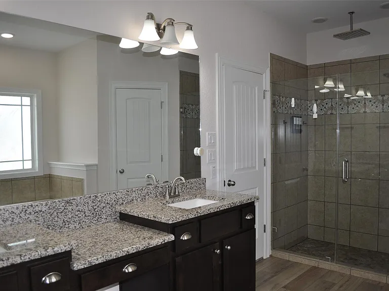 2502 Majestic Oaks Ct — Photo 22