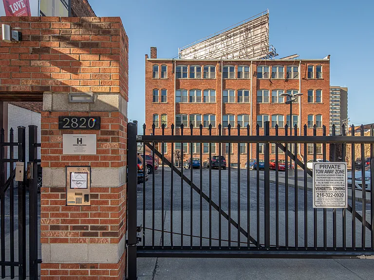 2820 Detroit Ave #101 — Photo 18