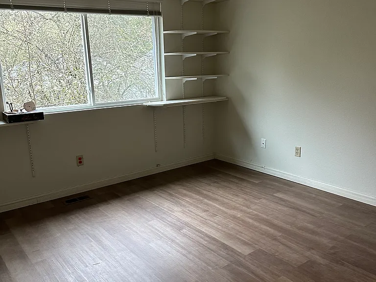 9106 182nd Ave NE — Photo 10