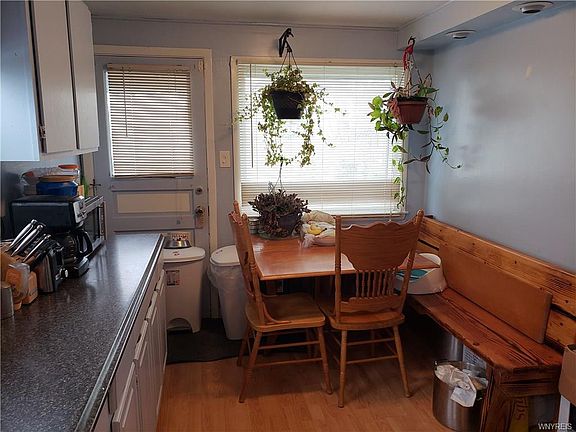 4th image of 108 Albert Ave