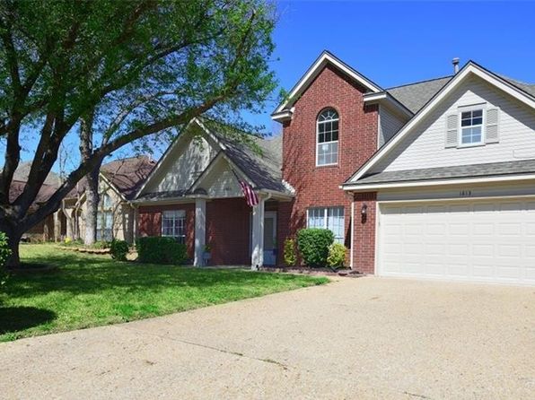 1813 Volley Ln