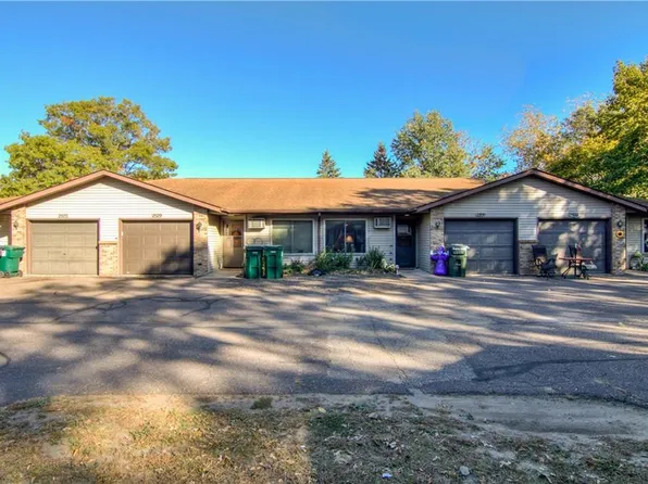 2527 New Pine Drive #4, Altoona, WI 54720