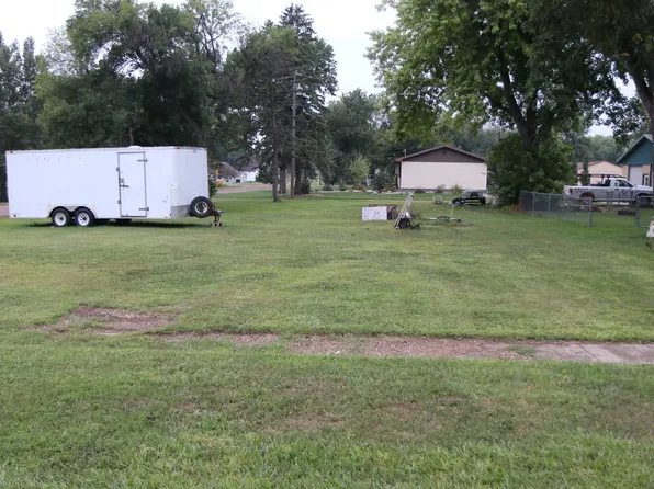 4th & Poplar St, Worthing, SD 57077