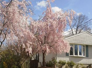 94 Winding Way, Cedar Grove, NJ 07009