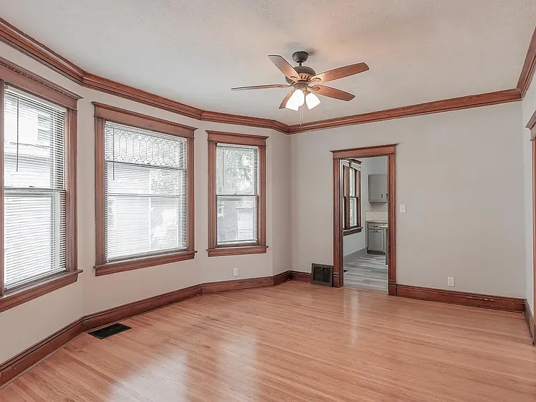 2025 F St #1 — Photo 6
