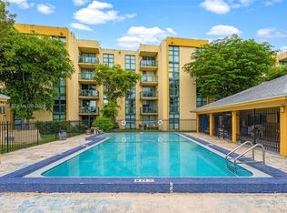 International Park Condo, Miami, FL 33175