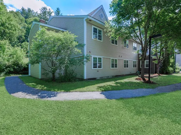 St. John's Knoll, 69 Saint Johns St, Johnson, VT 05656