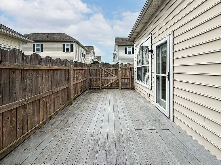 1836 Kensal Green Dr — Photo 9
