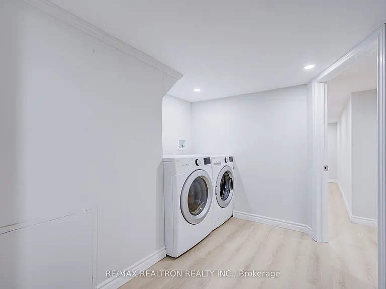 95 Roseview Ave — Photo 22