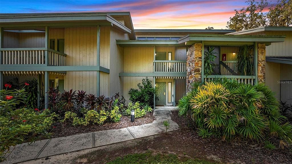 553 Maple Leaf Ct #553