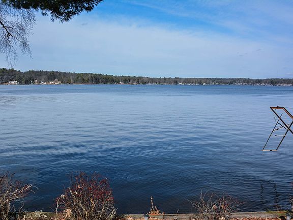 2nd image of 5847 Lakeshore Dr
