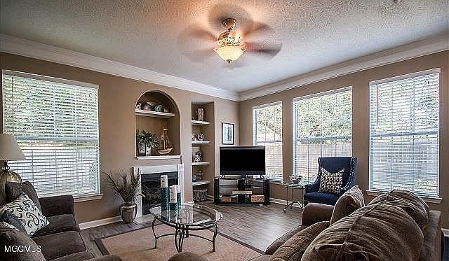 1st image of 2252 Beach Dr