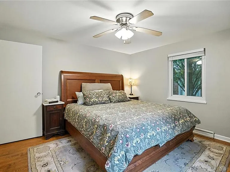 108 Napoleon Dr — Photo 15