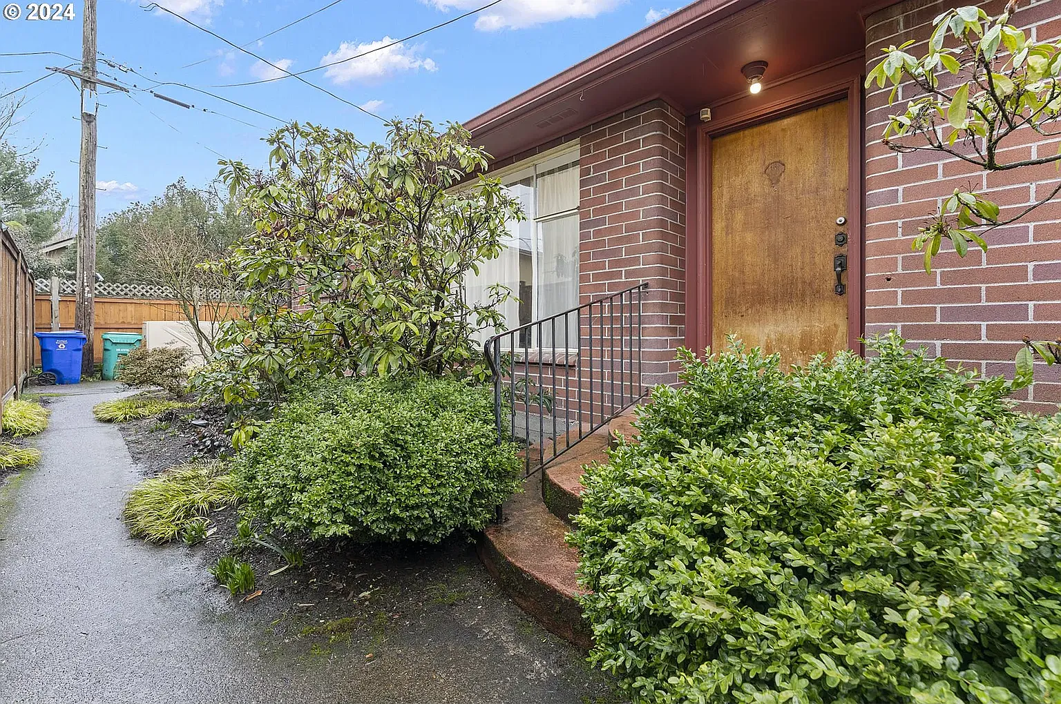2 bed, 1824 sqft, $2,975 — Photo 1