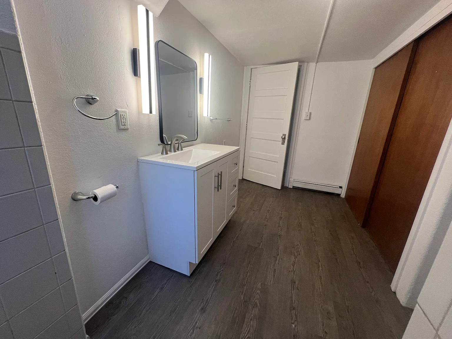 2 bed, 1000 sqft, $1,395 — Photo 4