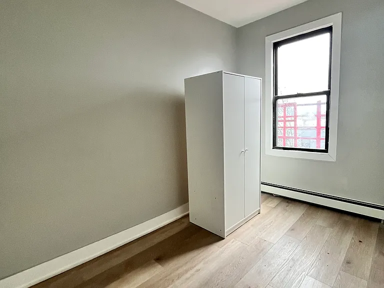 122 Randolph Ave #3L — Photo 6