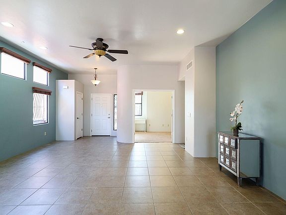 3rd image of 884 W Placita Estrella Azul