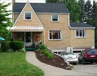1320 Maple Ave photo 1