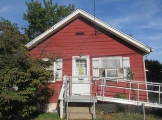 615 Cedar Ave, Croydon, PA 19021