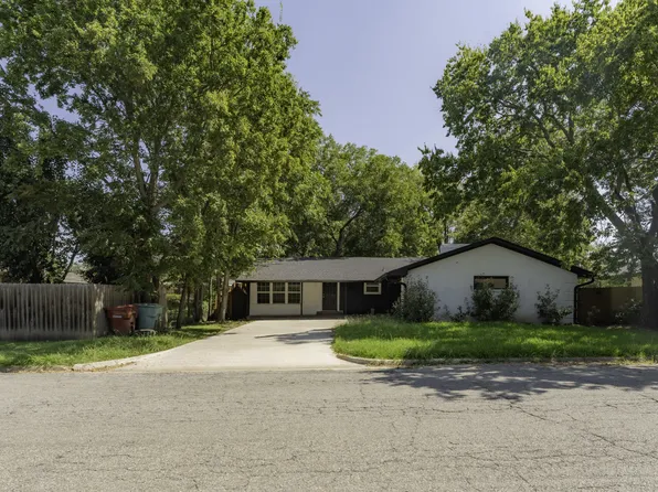 1103 N Grant Dr, Sherman, TX 75092