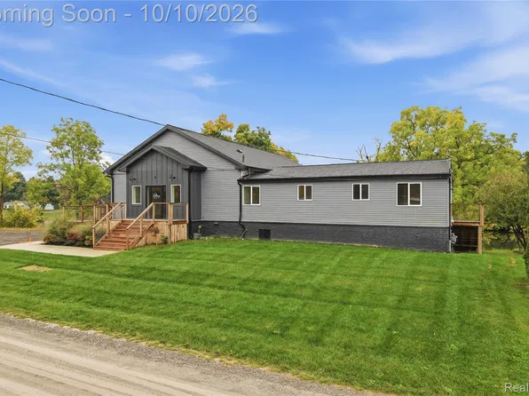 10216 Huron St, Goodrich, MI 48438