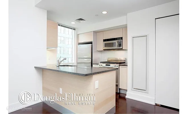 Rented by Douglas Elliman | media 13